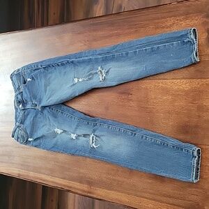 Womens size 2- Old Navy- skinny- distressed jeans with stretch.